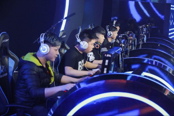 亚马尔的成 亚马尔的成